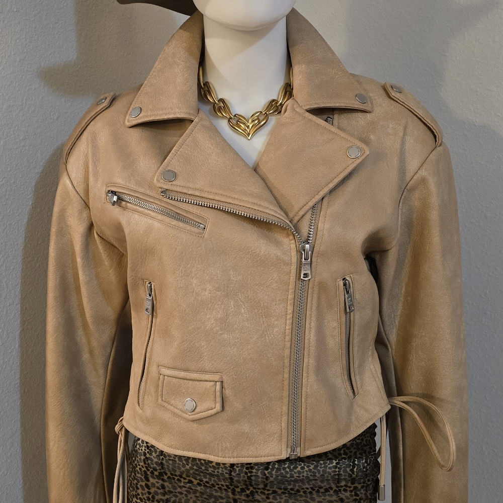 💎AVEC LES FILLES💎✨️NEW with TAgs✨️ Beige Leather Biker Jacket✨️